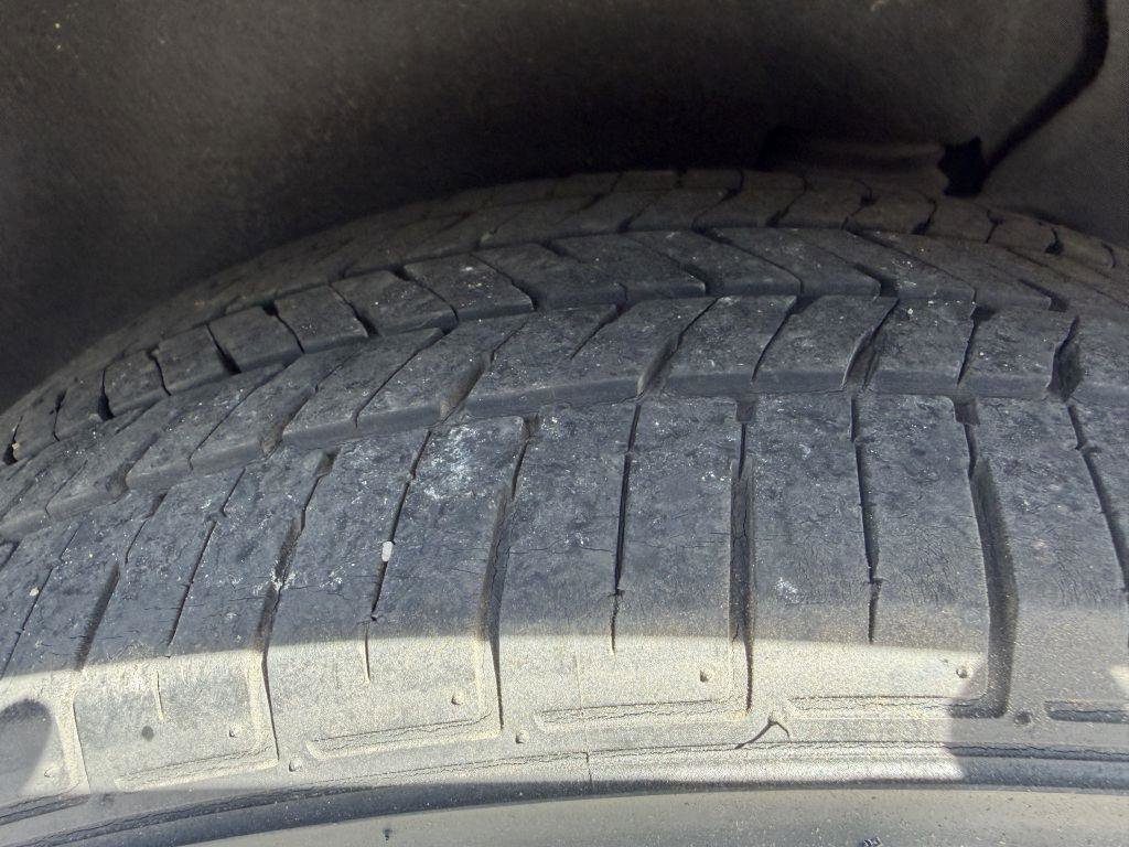 Used 2018 Chevrolet Equinox LS w/ LPO, Cargo Package image 20