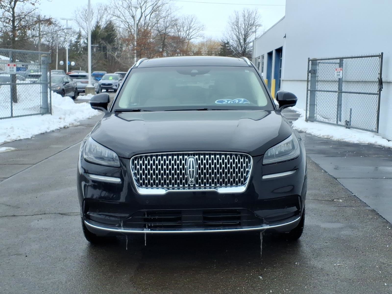 Certified 2022 Lincoln Corsair Reserve w/ Equipment Group 201A image 2