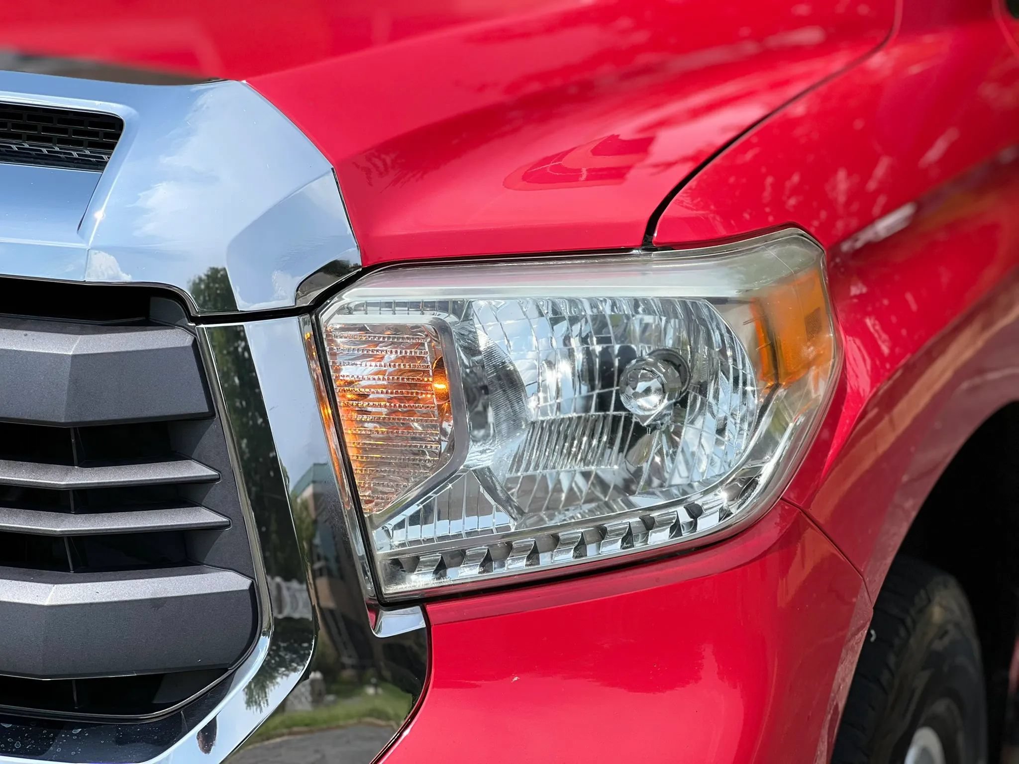 Used 2015 Toyota Tundra SR5 AWD/4WD image 10