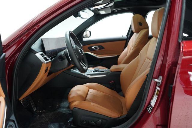 Used 2025 BMW 330i xDrive Sedan w/ M Sport Package image 15