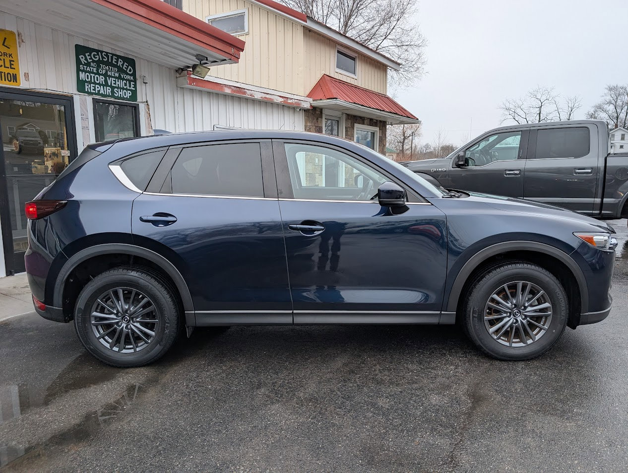 Used 2019 MAZDA CX-5 Touring image 15