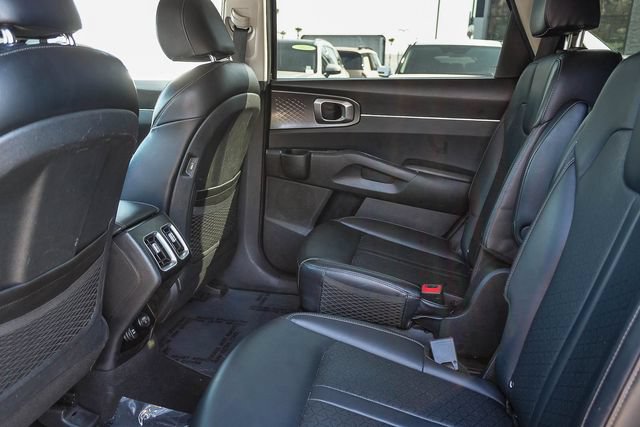 Used 2022 Kia Sorento EX w/ Panoramic Sunroof Package AWD/4WD image 19