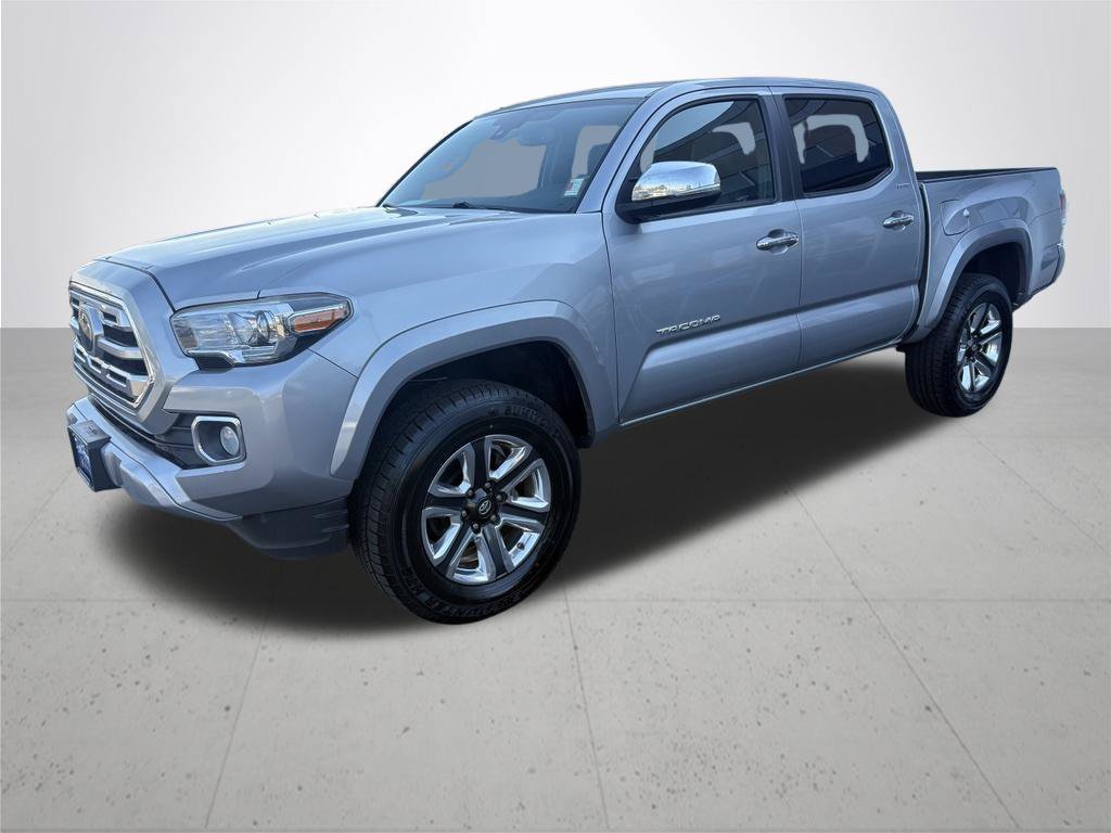 Used 2018 Toyota Tacoma Limited AWD/4WD image 2
