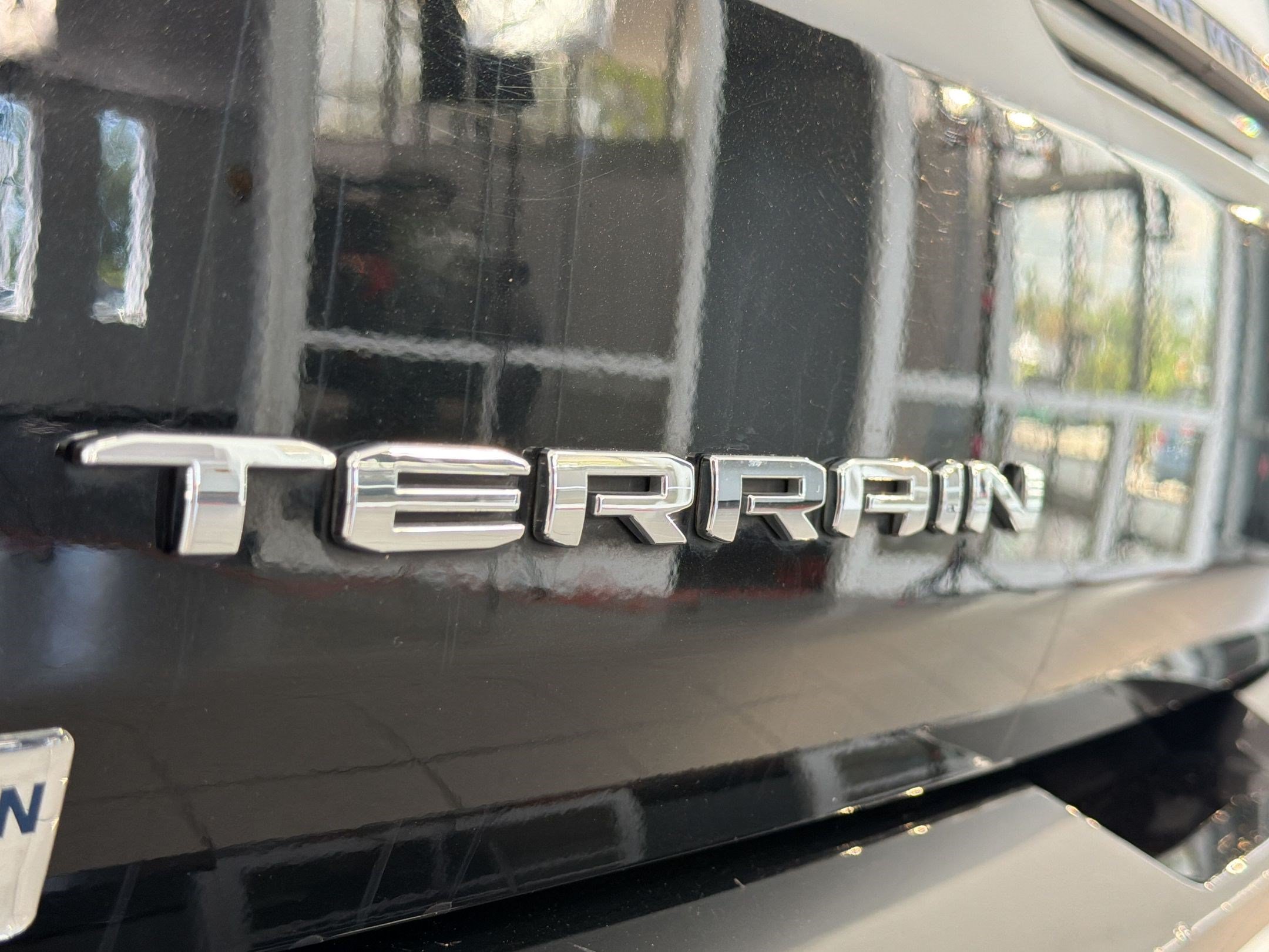 Used 2022 GMC Terrain AT4 w/ Tech Package AWD/4WD image 34
