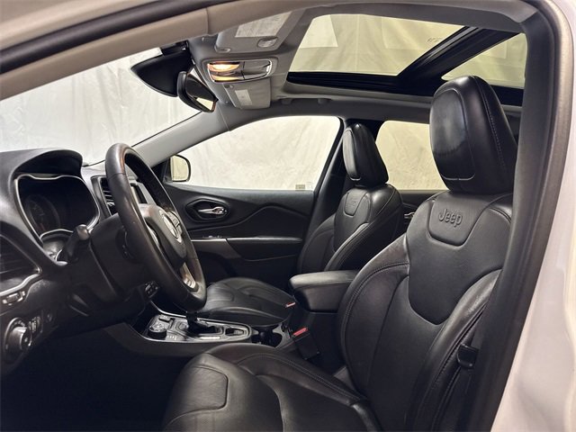 Used 2021 Jeep Cherokee Latitude Lux w/ Sun & Sound Group image 11