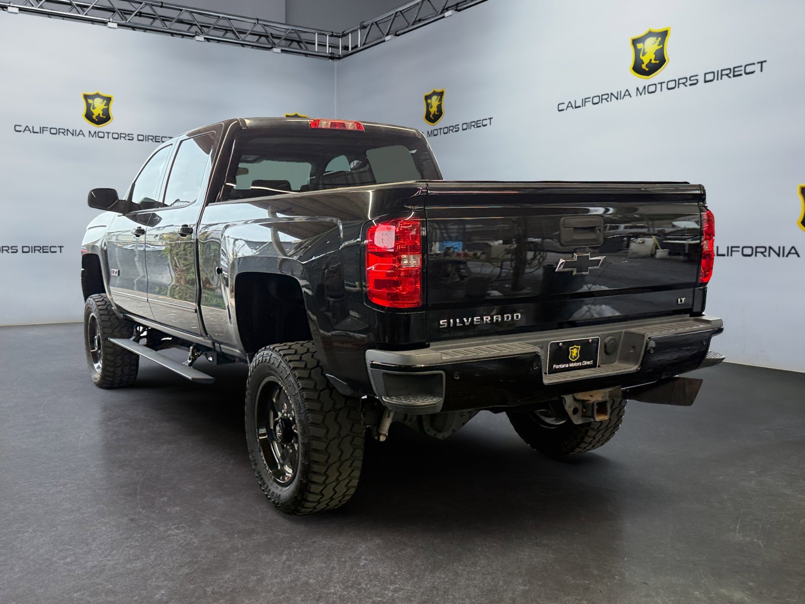 Used 2016 Chevrolet Silverado 2500 LT w/ Midnight Edition image 3