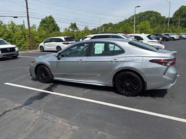 Used 2022 Toyota Camry SE FWD image 7