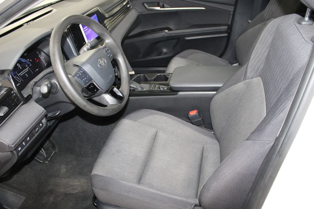 Used 2025 Toyota Camry LE FWD image 12