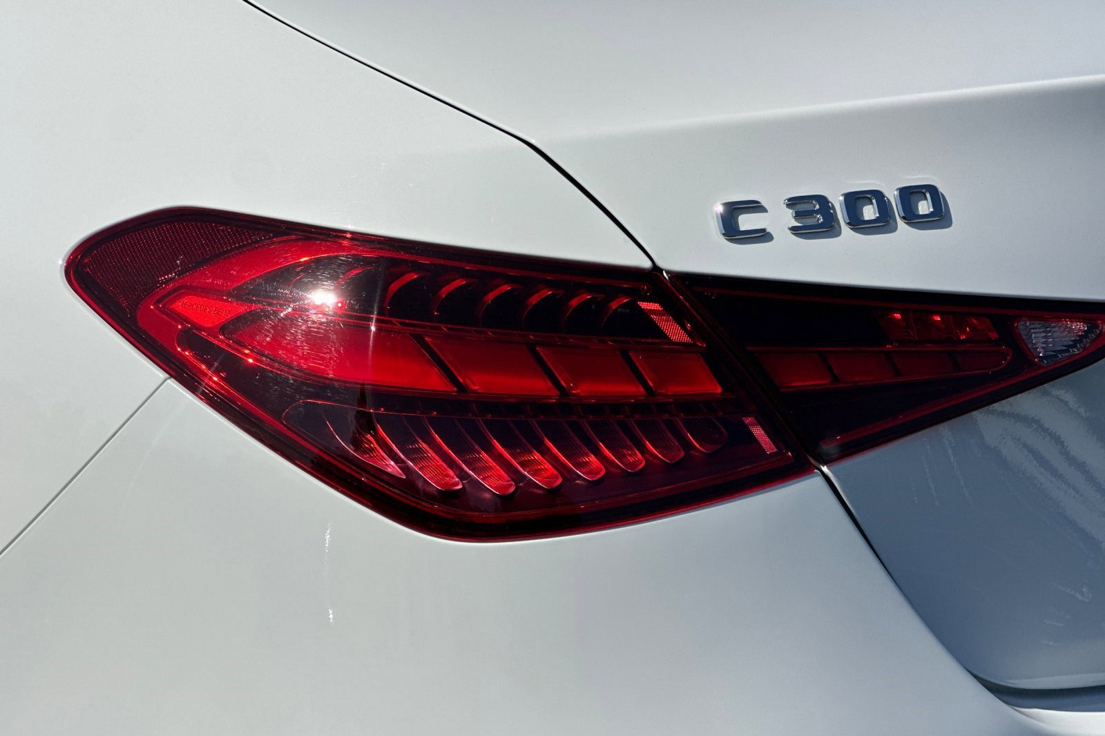 Used 2023 Mercedes-Benz C 300 Sedan image 12
