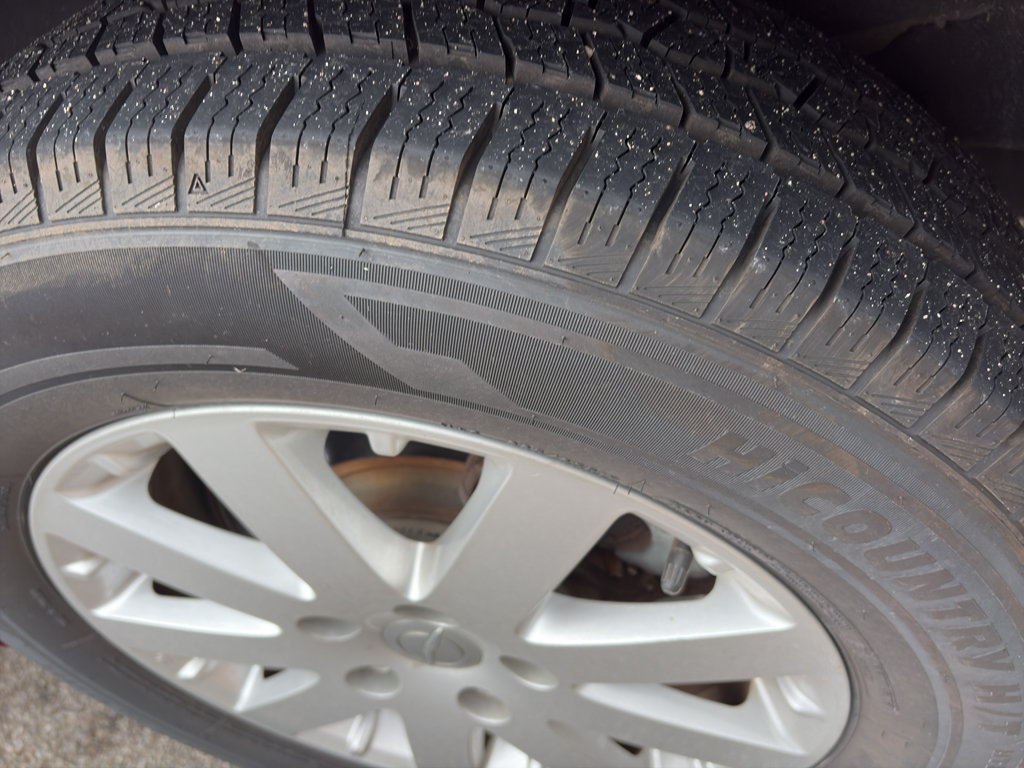 Used 2014 Chrysler Town & Country Touring FWD image 10