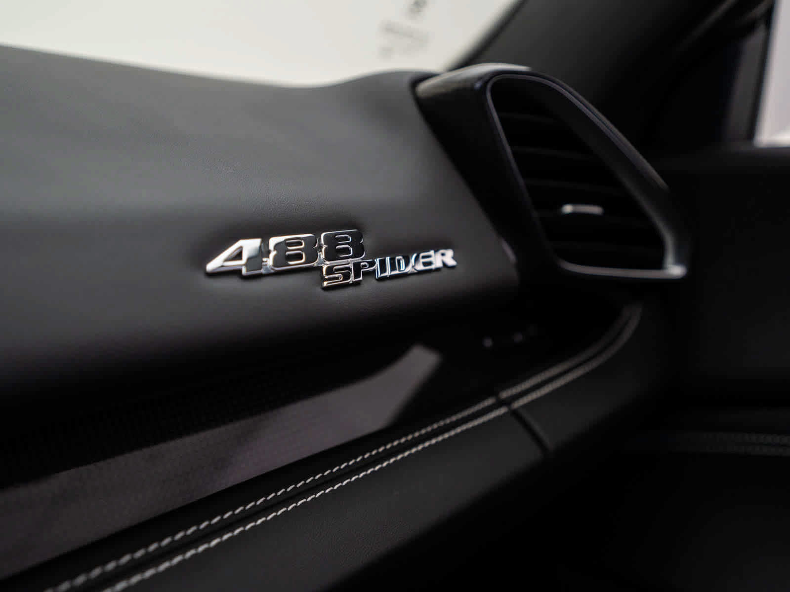 Used 2018 Ferrari 488 Spider RWD image 26
