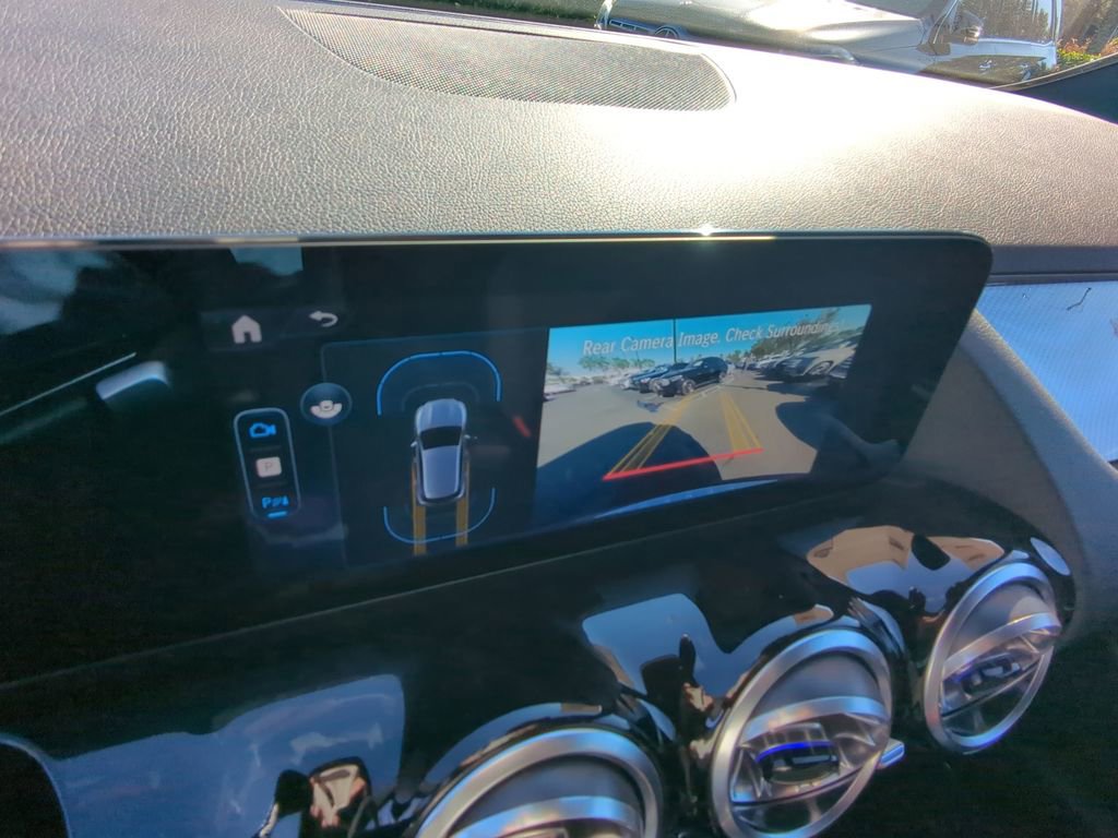 Used 2025 Mercedes-Benz GLA 250 image 7