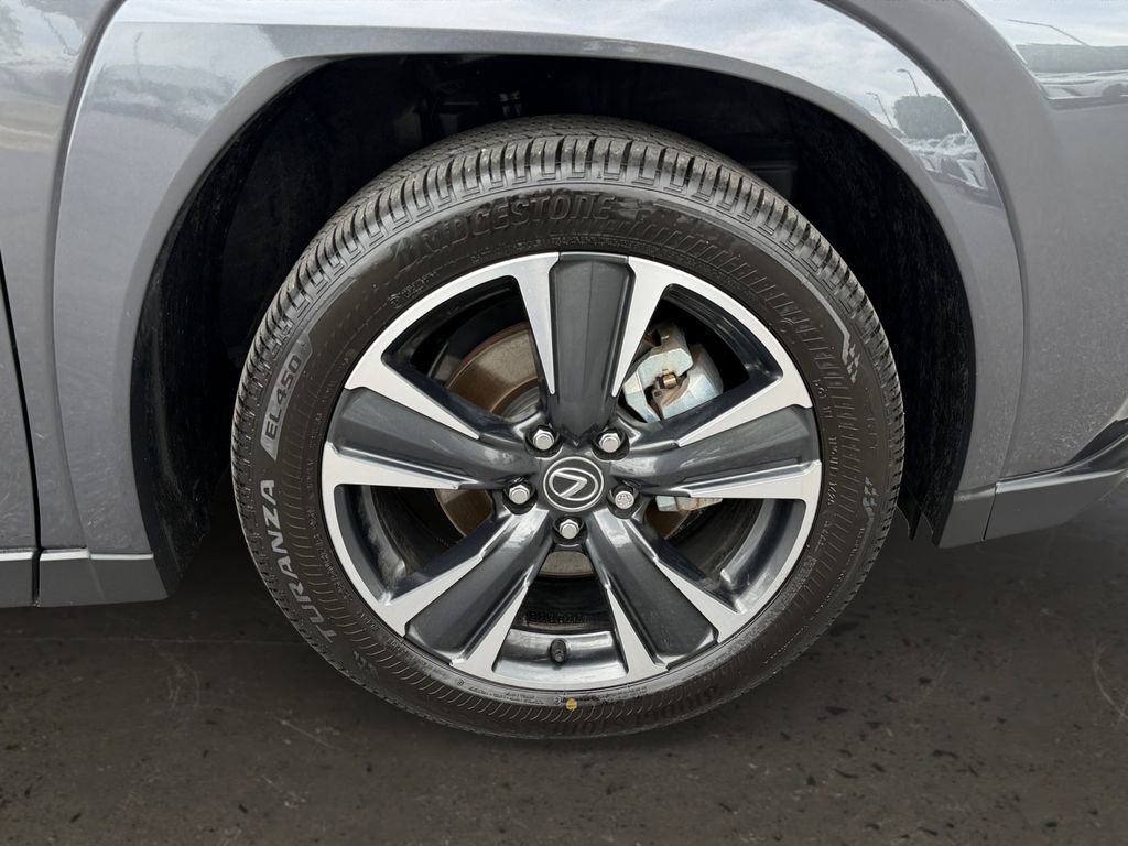Certified 2025 Lexus UX 300h AWD w/ Accessory Package (Z1) image 27