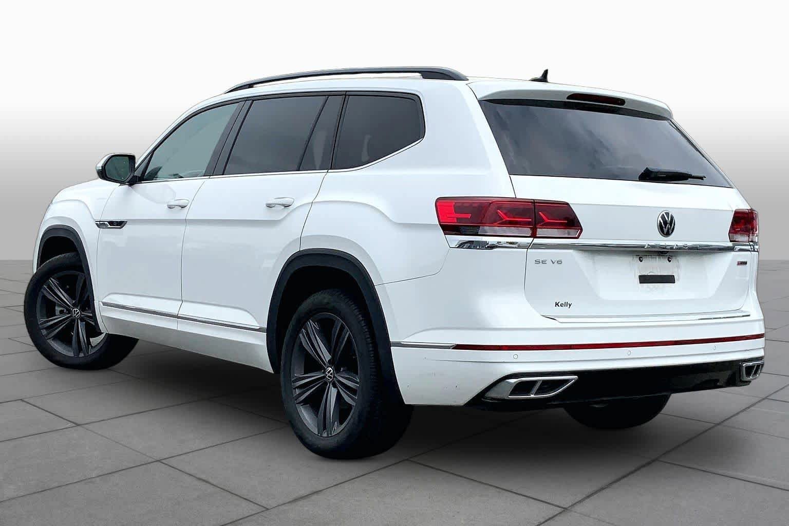 Used 2021 Volkswagen Atlas SE w/ Panoramic Sunroof Package AWD/4WD image 12