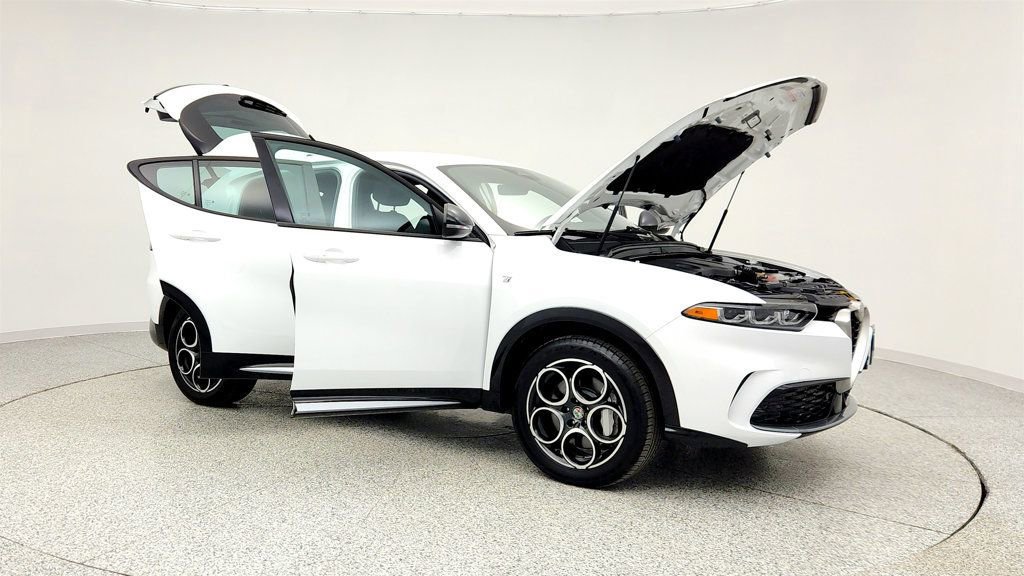 Used 2024 Alfa Romeo Tonale Ti image 10