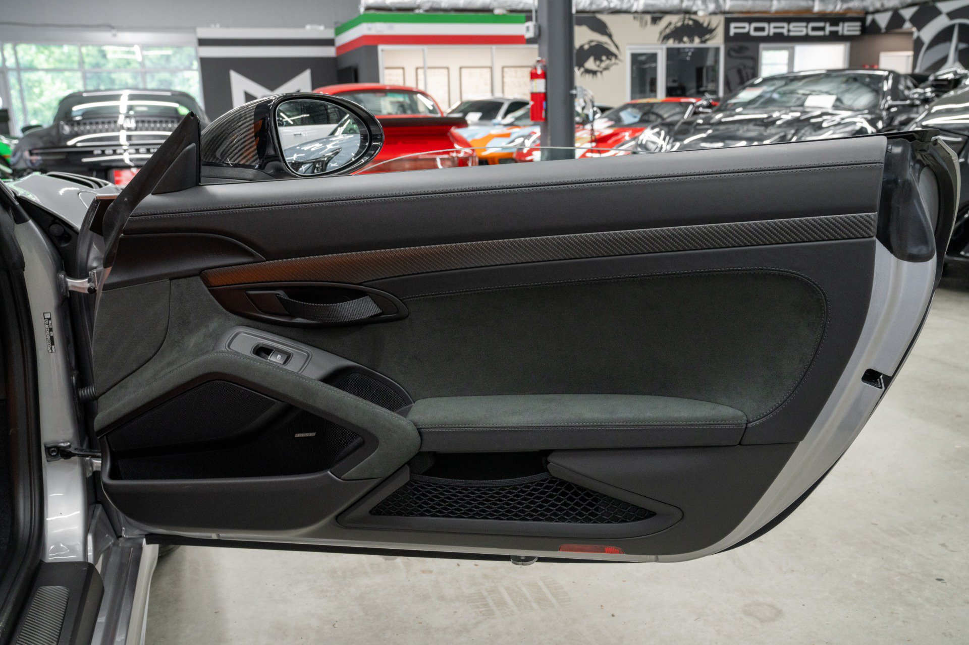 Used 2025 Porsche 718 Boxster Spyder RS RWD image 49