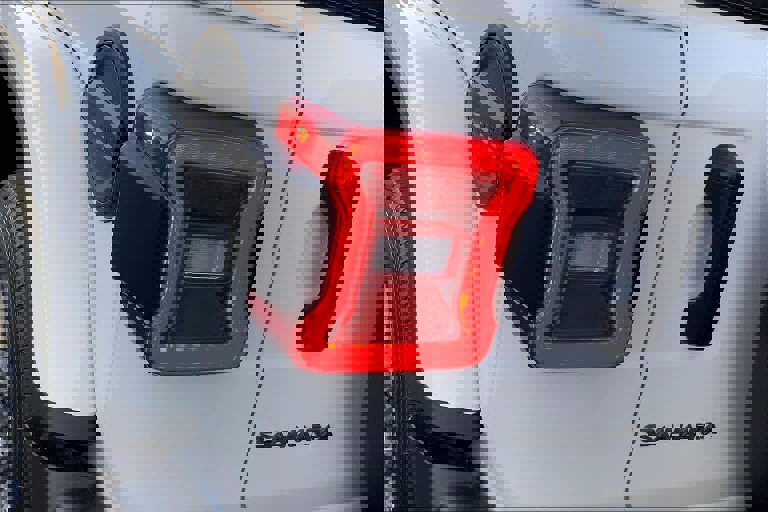 Used 2025 Jeep Wrangler Sahara w/ Safety Group image 28