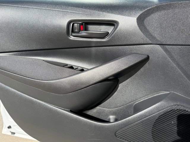 Used 2025 Toyota Corolla LE FWD image 24