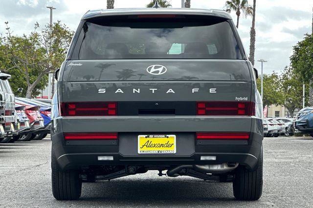 Used 2026 Hyundai Santa Fe SE FWD image 5
