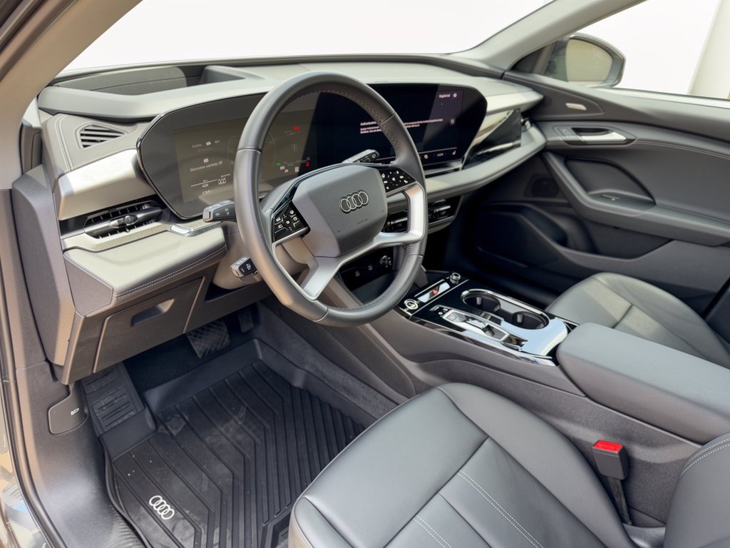 Certified 2025 Audi Q6 e-tron Premium Plus w/ Premium Plus AWD/4WD image 4