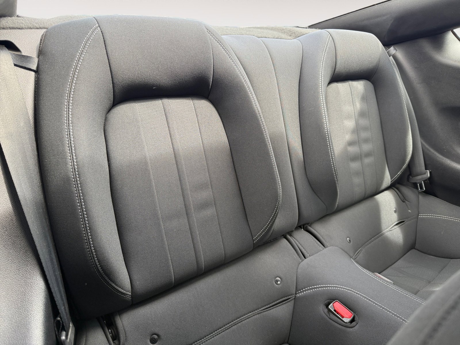 Certified 2022 Ford Mustang Coupe RWD image 18