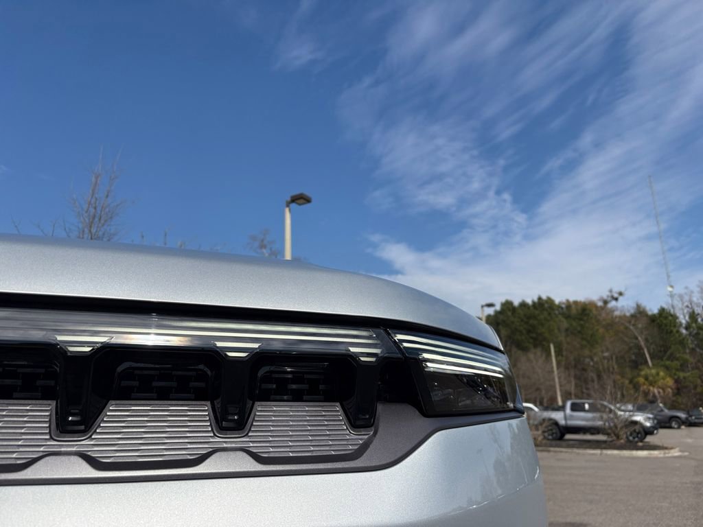 New 2026 Jeep Grand Wagoneer Summit w/ Rear Seat Video Group I image 31