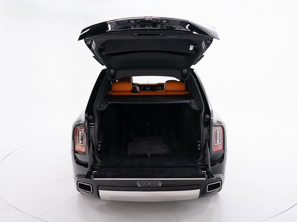 Certified 2024 Rolls-Royce Cullinan image 49