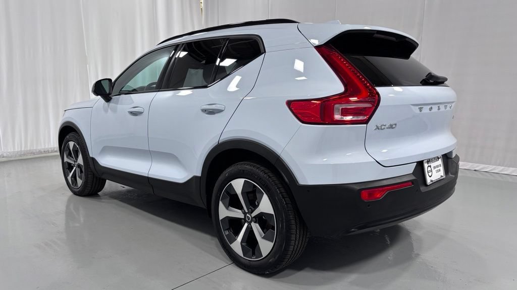 Used 2026 Volvo XC40 B5 Plus w/ Protection Package Premier AWD/4WD image 8