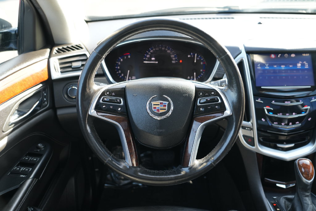 Used 2015 Cadillac SRX Luxury FWD image 16