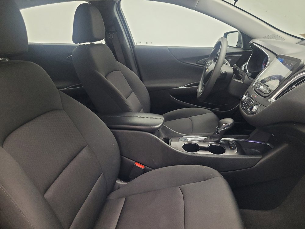 Used 2021 Chevrolet Malibu LT FWD image 21
