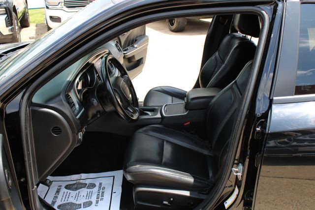 Used 2020 Dodge Charger SXT w/ Plus Group RWD image 13