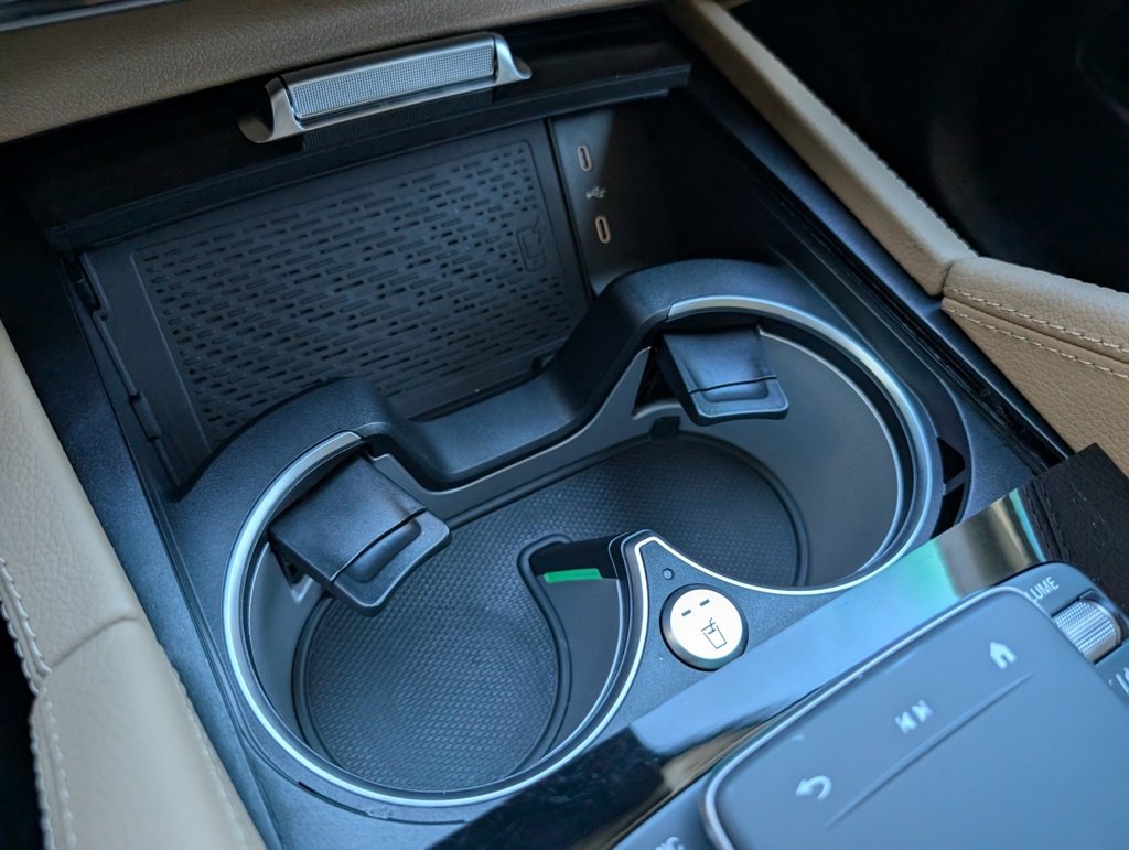 Used 2025 Mercedes-Benz GLS 450 4MATIC image 17