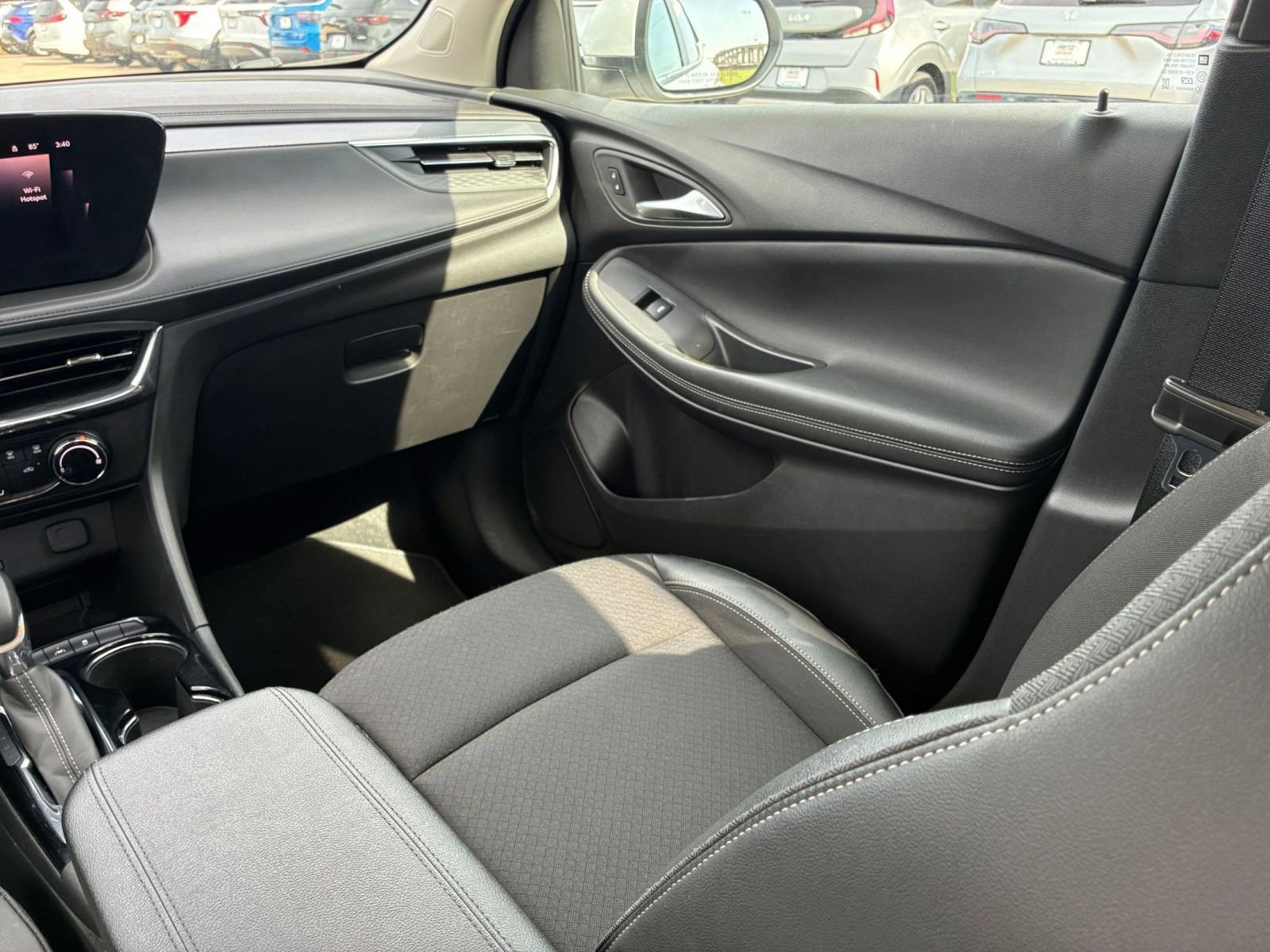 Used 2025 Buick Encore GX Preferred image 28