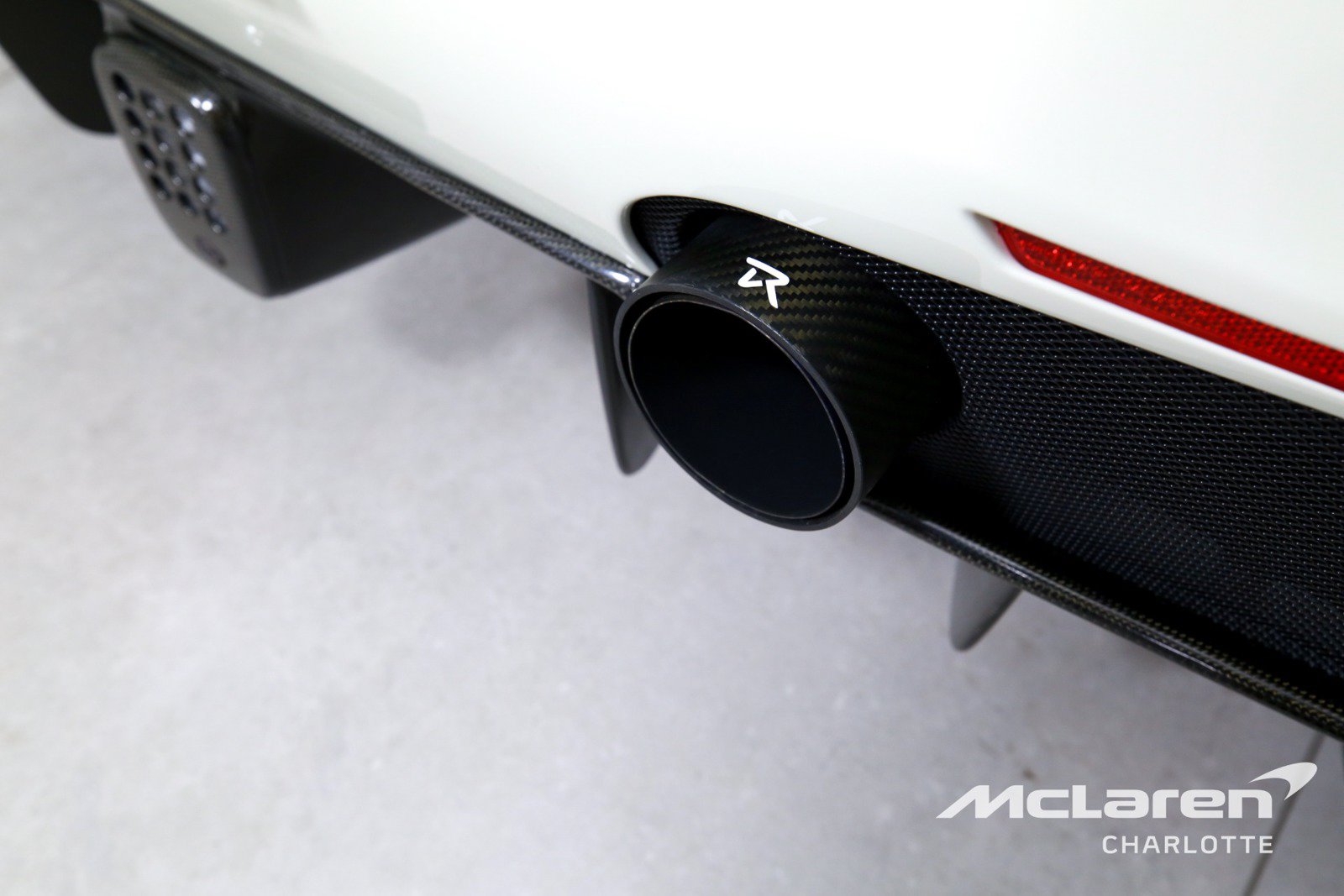 Used 2018 Ferrari 488 Spider RWD image 37