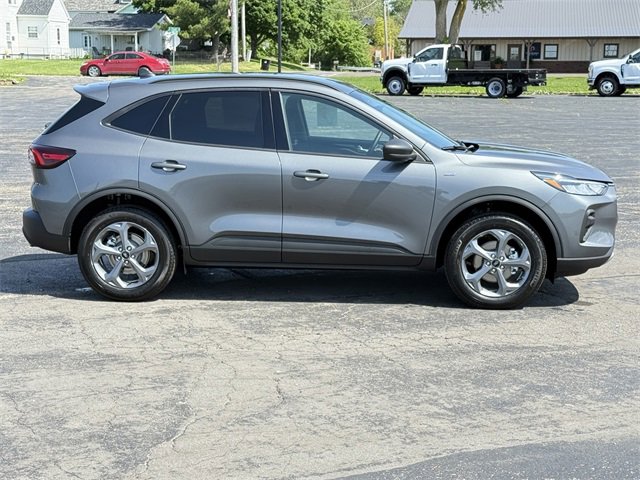 New 2025 Ford Escape ST-Line w/ Cold Weather Package image 8