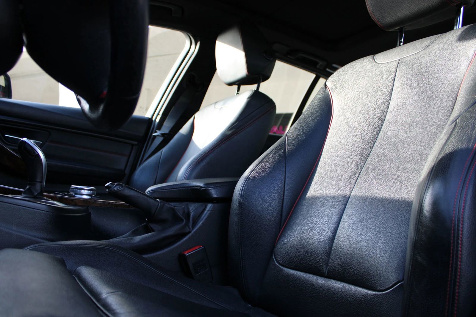 Used 2015 BMW 328i xDrive Wagon image 11