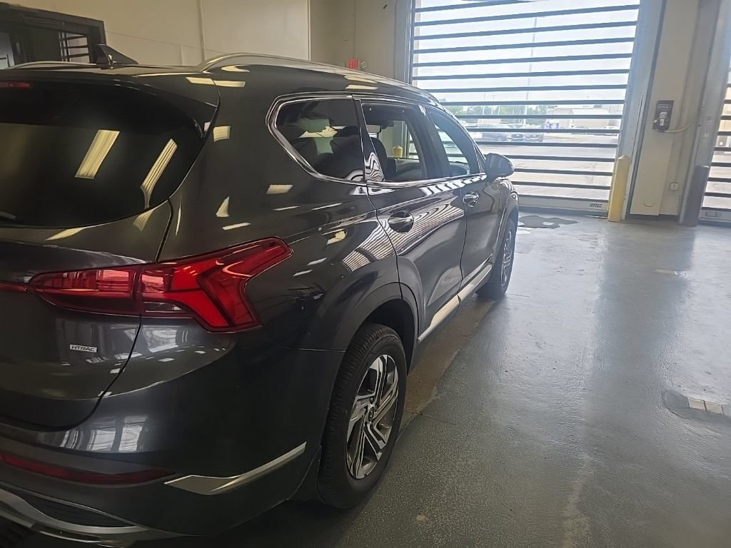 Used 2021 Hyundai Santa Fe SEL w/ Convenience Package AWD/4WD image 3