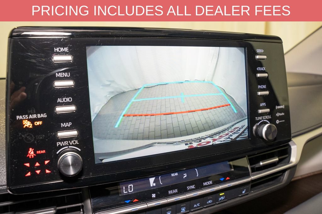 Used 2021 Toyota Sienna XLE FWD image 14