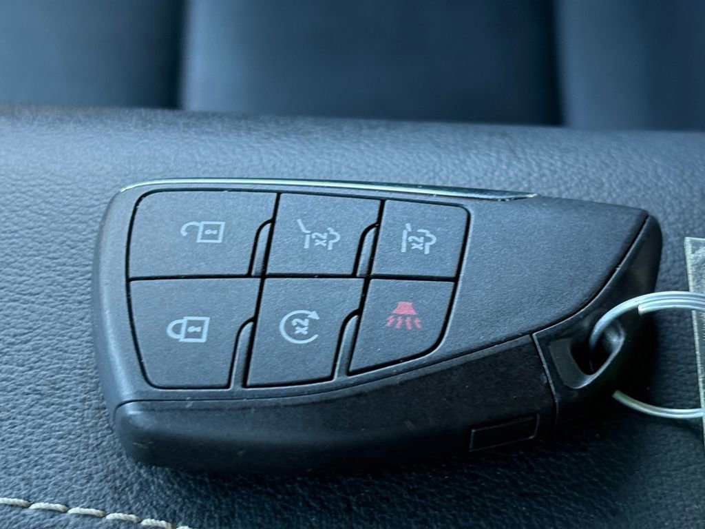 Used 2023 Chevrolet Tahoe Premier RWD image 31