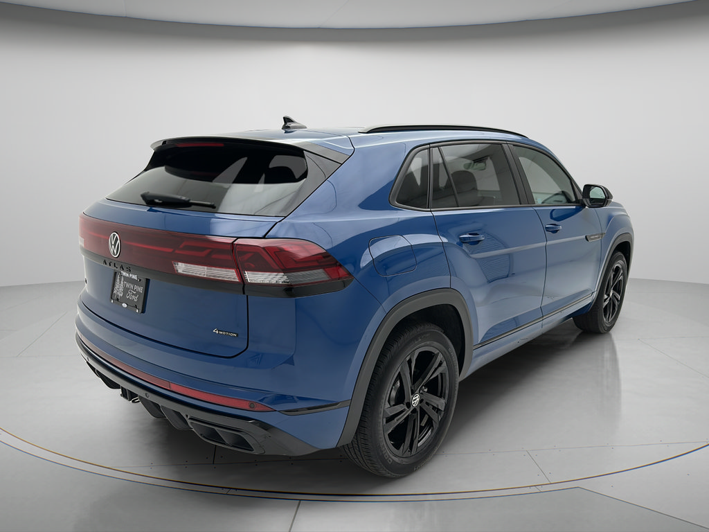 Used 2025 Volkswagen Atlas Cross Sport SEL R-Line AWD/4WD image 3