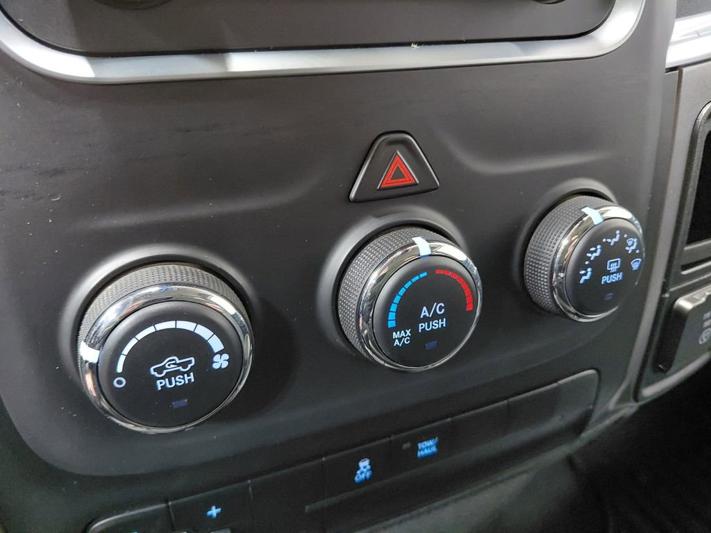Used 2023 RAM 1500 Classic SLT w/ Protection Group AWD/4WD image 28