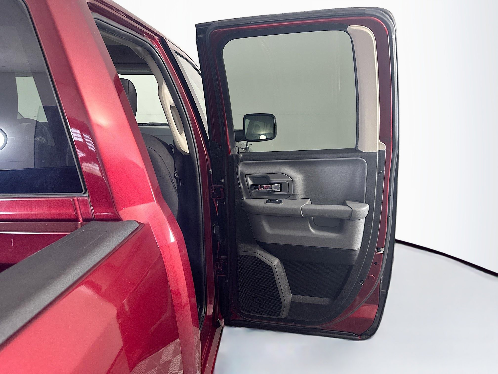 Used 2019 RAM 1500 Classic Warlock w/ Electronics Group RWD image 28