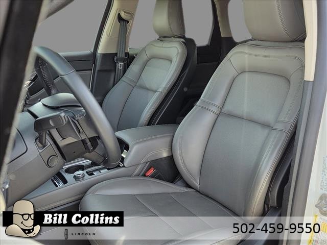 New 2025 Lincoln Corsair AWD w/ Equipment Group 101A image 4