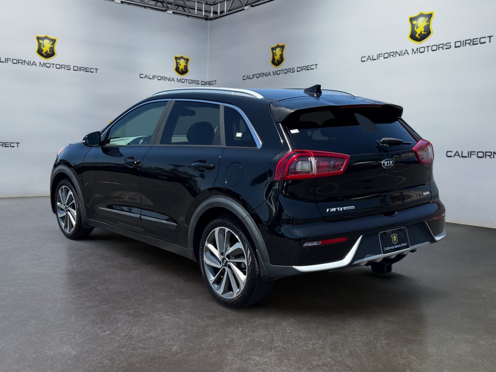 Used 2019 Kia Niro Touring FWD image 3