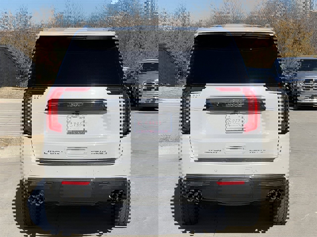 Used 2023 GMC Yukon Denali Ultimate image 5