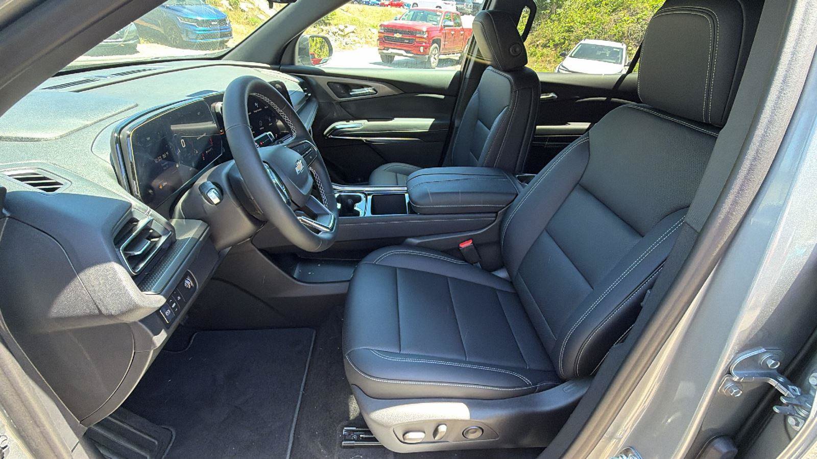 New 2026 Chevrolet Traverse LT FWD image 13