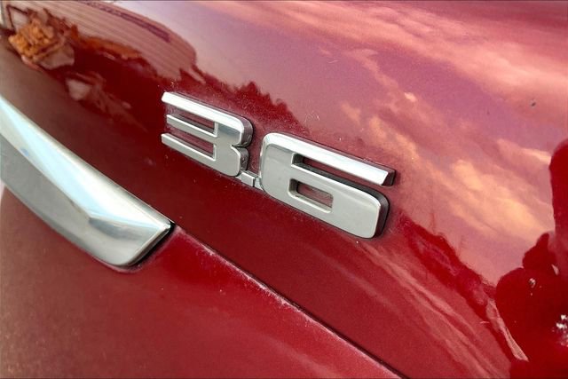 Used 2017 Cadillac XT5 Luxury w/ Driver Awareness Package image 14