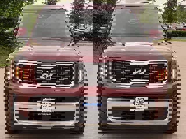 Used 2024 Kia Telluride S w/ S Sunroof Package image 7