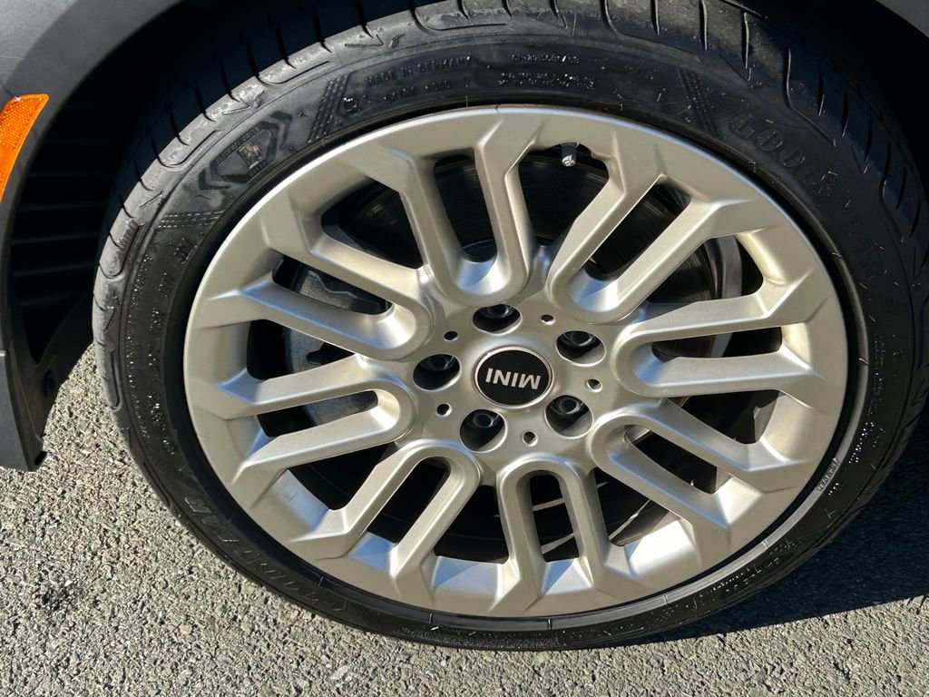 Used 2025 MINI Cooper S image 9