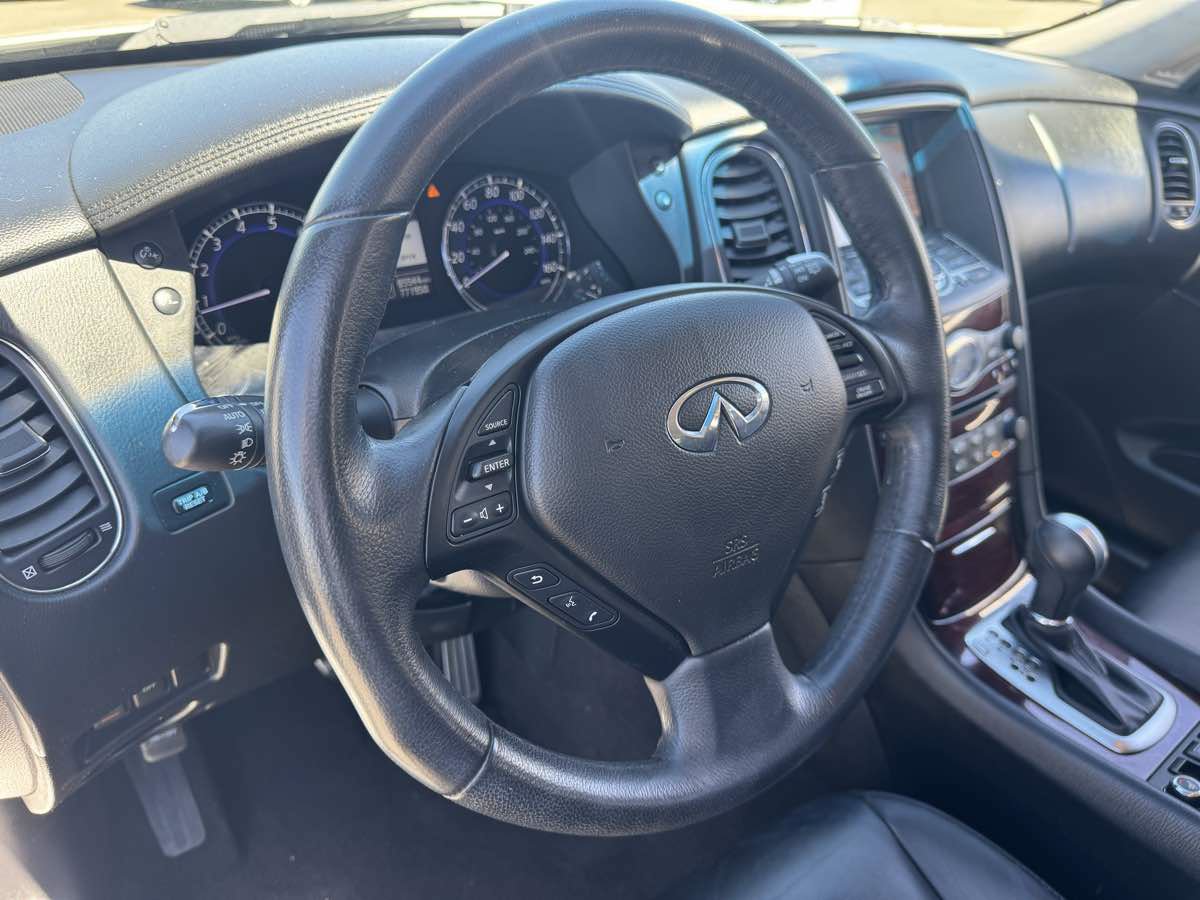 Used 2016 INFINITI QX50 2WD w/ Technology Package image 25